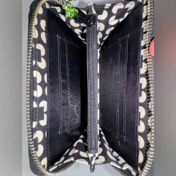 Vera Bradley Solid Black Wristlet Wallet - Picture 6 of 6